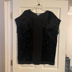 CAbi short drop sleeve tunic style top with velvet pattern. Large